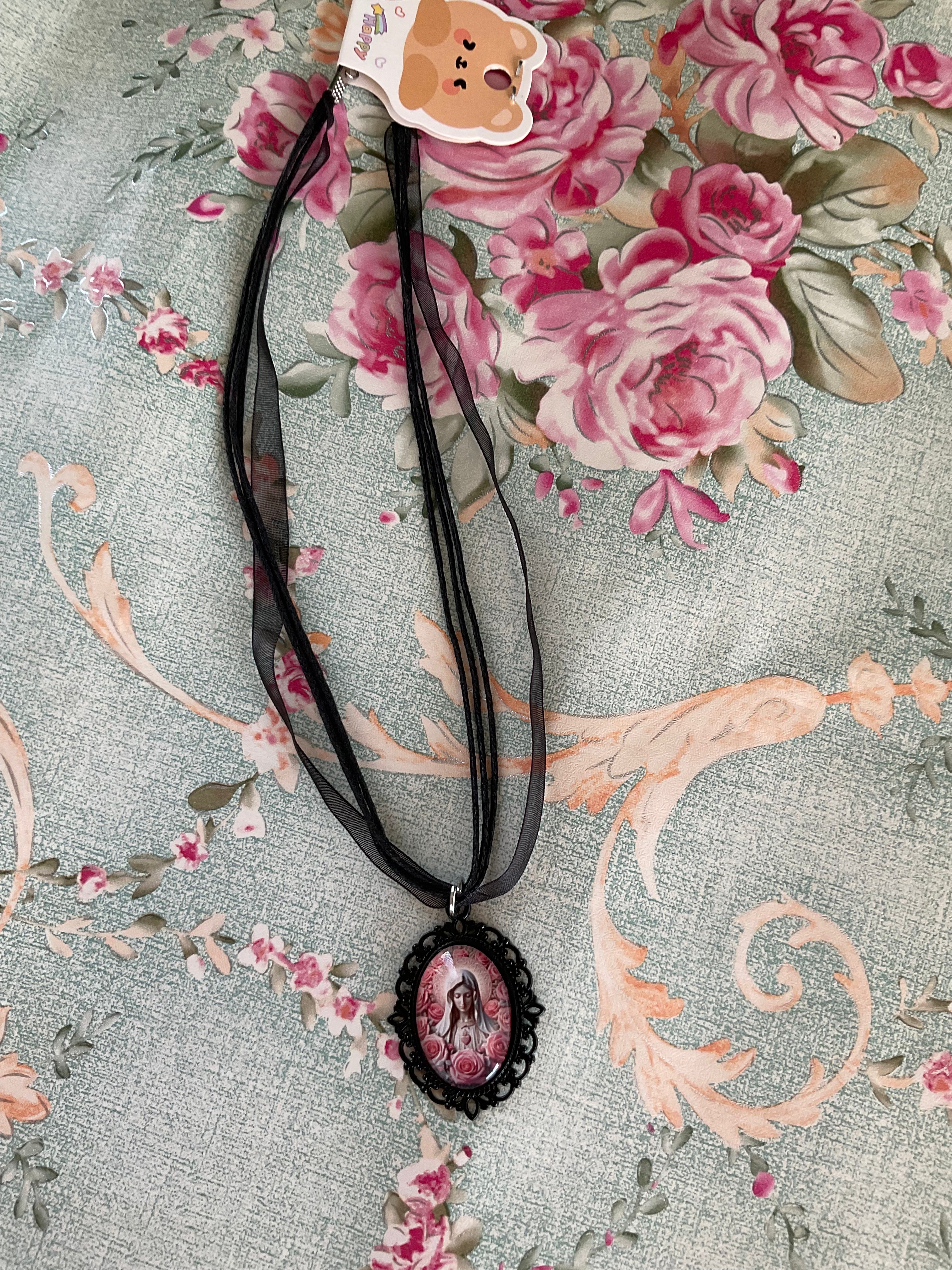 Collar Virgen María