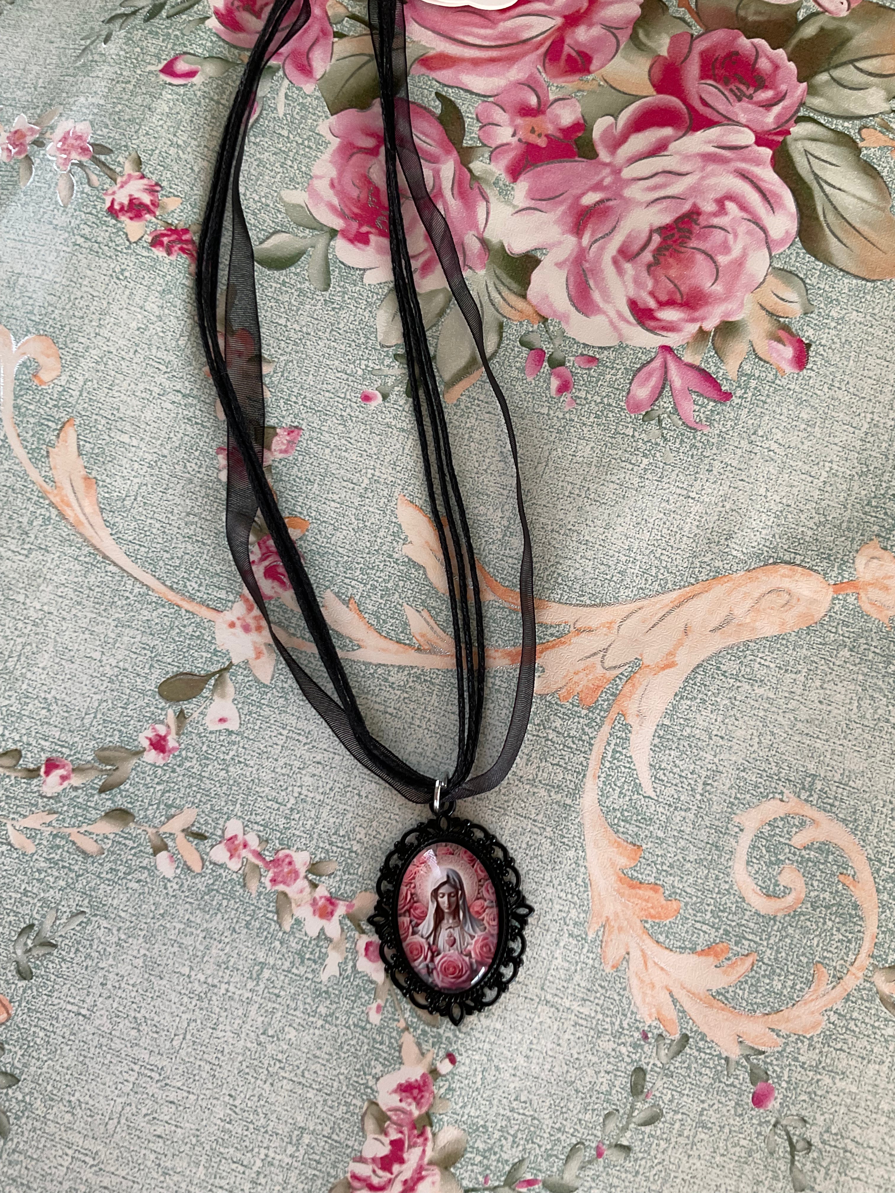 Collar Virgen María