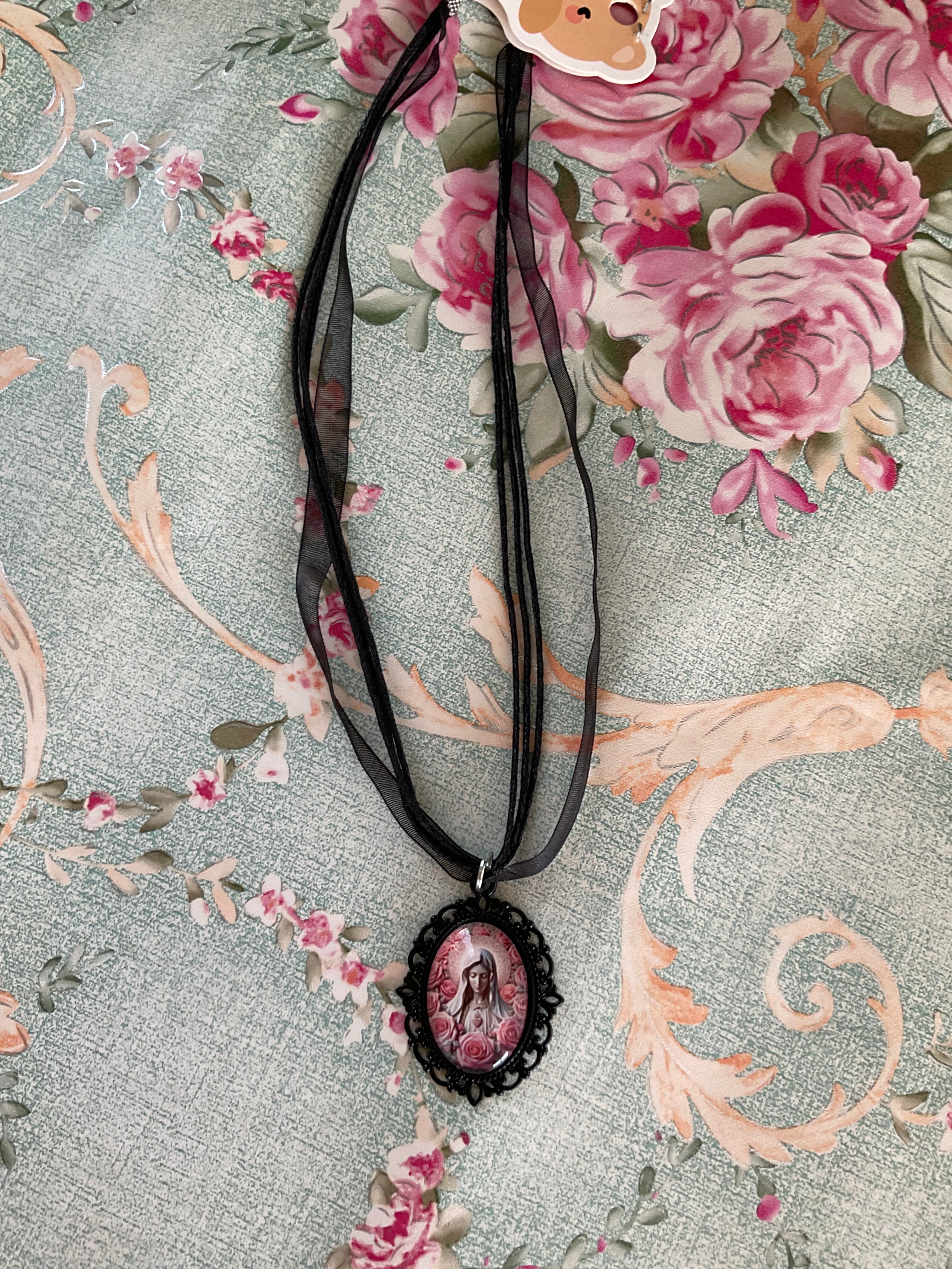 Collar Virgen María