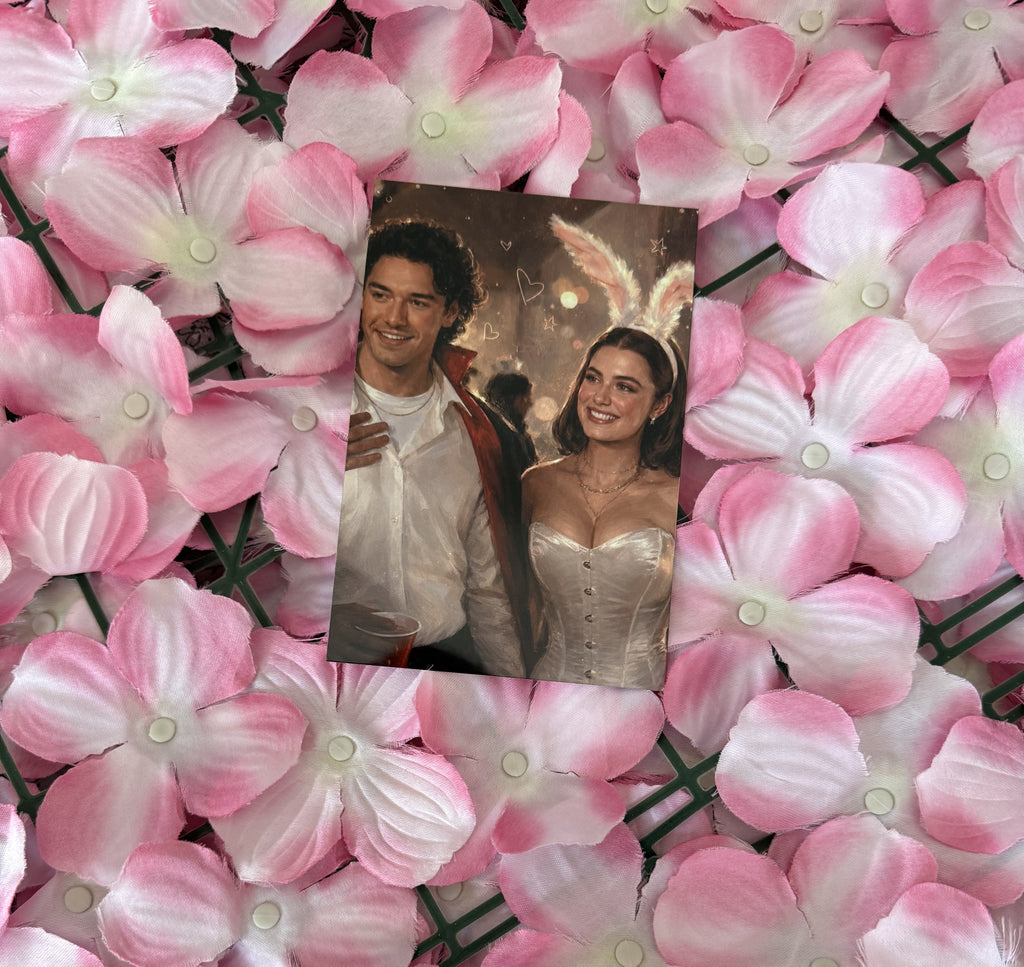 Lamina Postal Hannah y Garrett - OFF CAMPUS